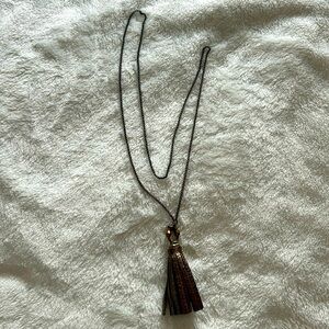 Tassel leather necklace